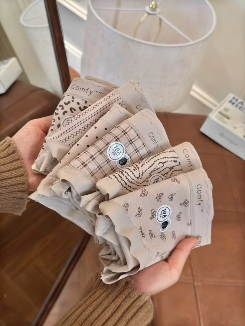 Manmi 奶咖绵柔零感女士内裤 3947