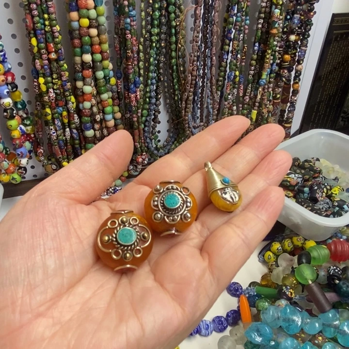 琉璃颈饰镶嵌琉璃3颗打包价格