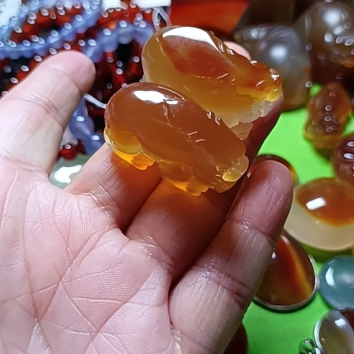 点****未镶嵌颈饰玛瑙/玉髓
