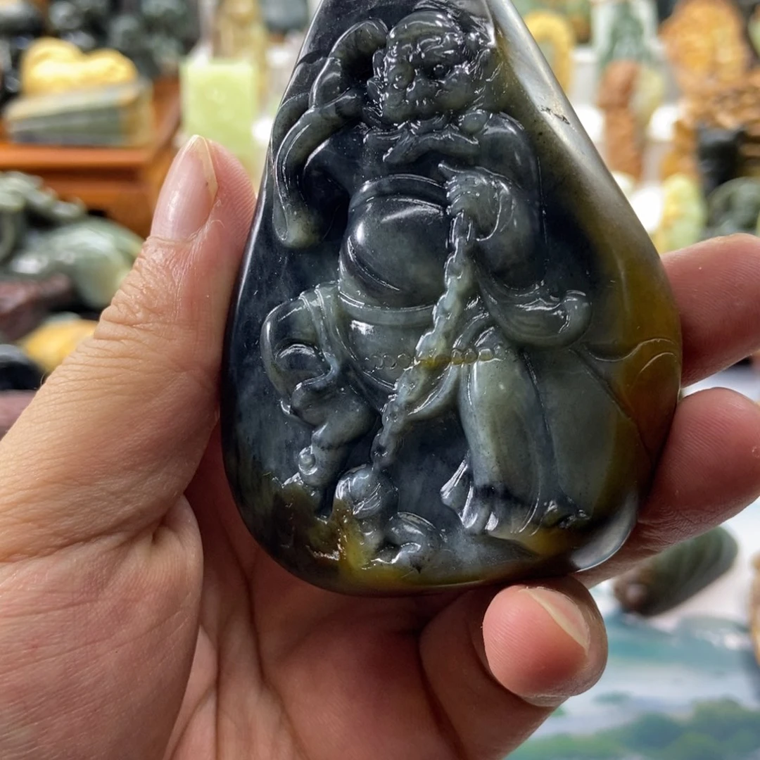 和田玉未镶嵌把件