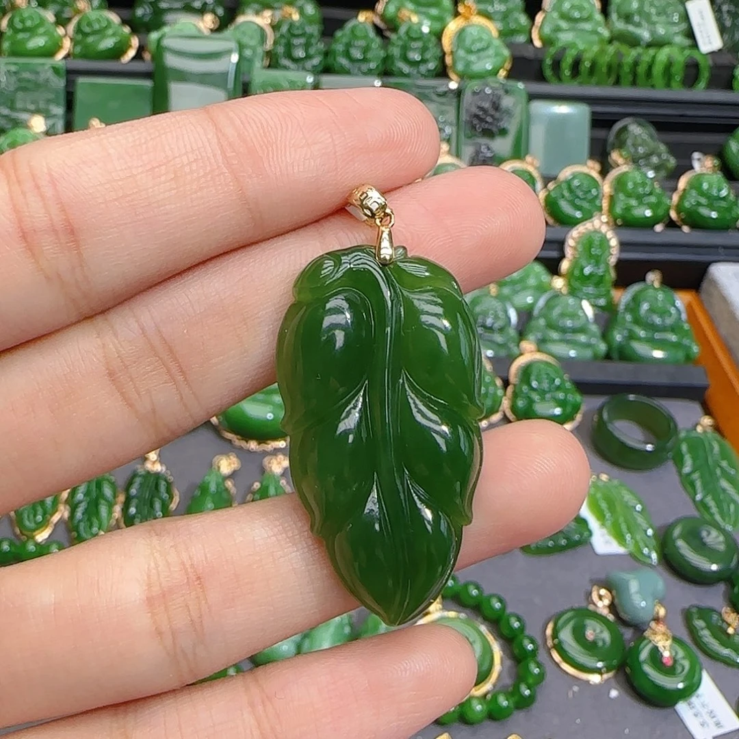 和田玉（碧玉）18K金镶嵌颈饰