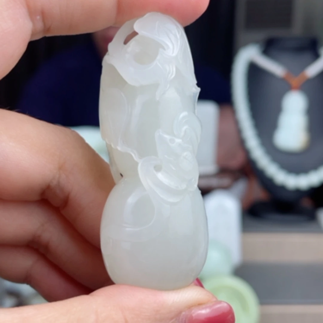 【闪购商品】颈饰未镶嵌和田玉