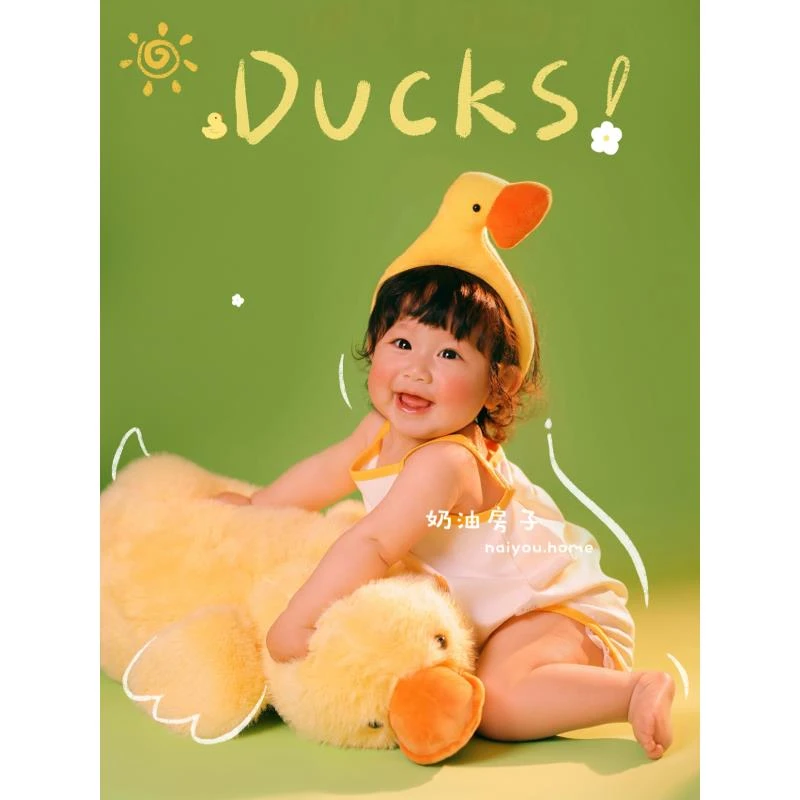 可爱鸭主题百天周岁宝宝摄影服装道具宝宝百天周岁照影楼儿童摄影