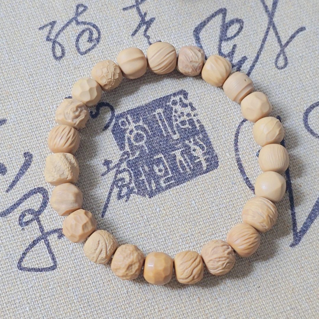 全品多宝猴头核桃雕刻