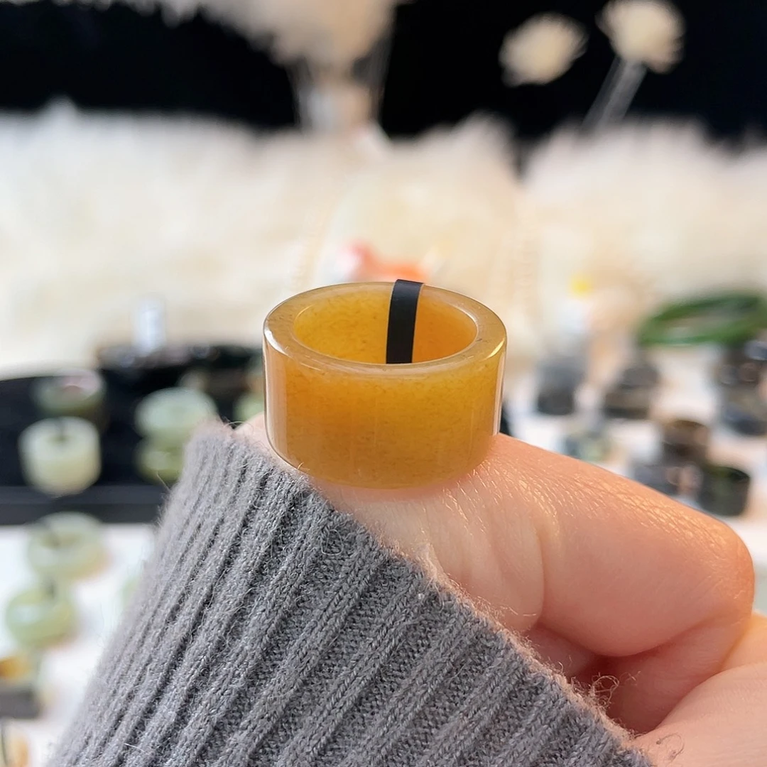 和田玉未镶嵌戒指k55 黄金糖直切18.0mm