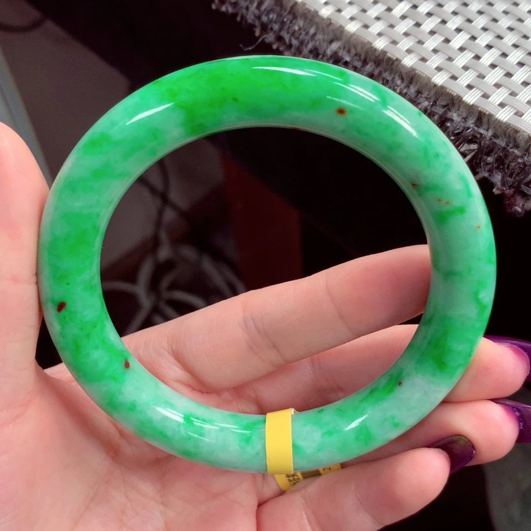 翡翠手镯未镶嵌星*缅甸