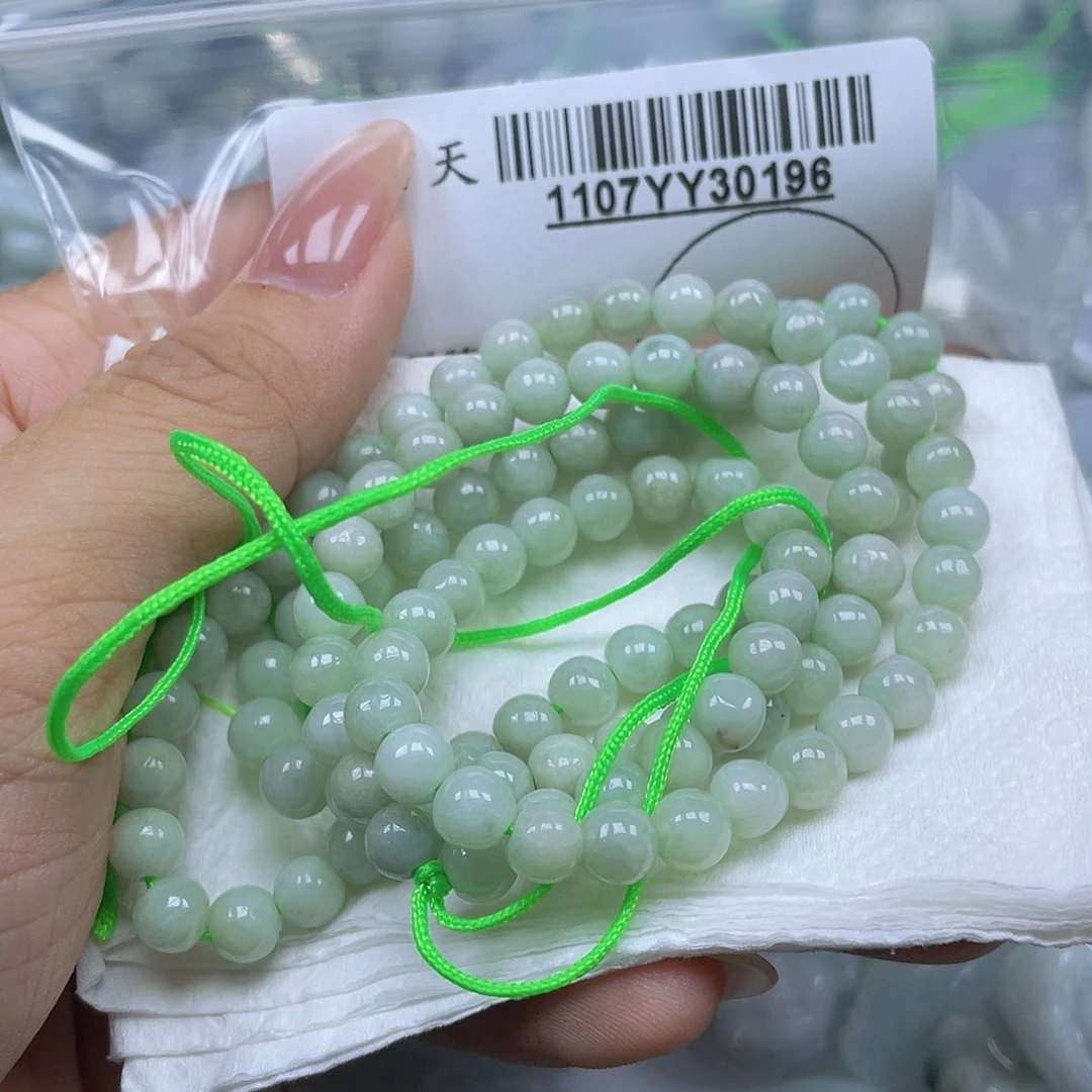 翡翠未镶嵌吊坠(不含链)多样性发其一