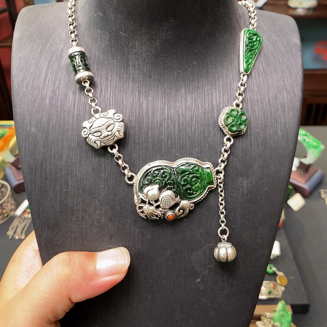 定制翡翠未镶嵌吊坠