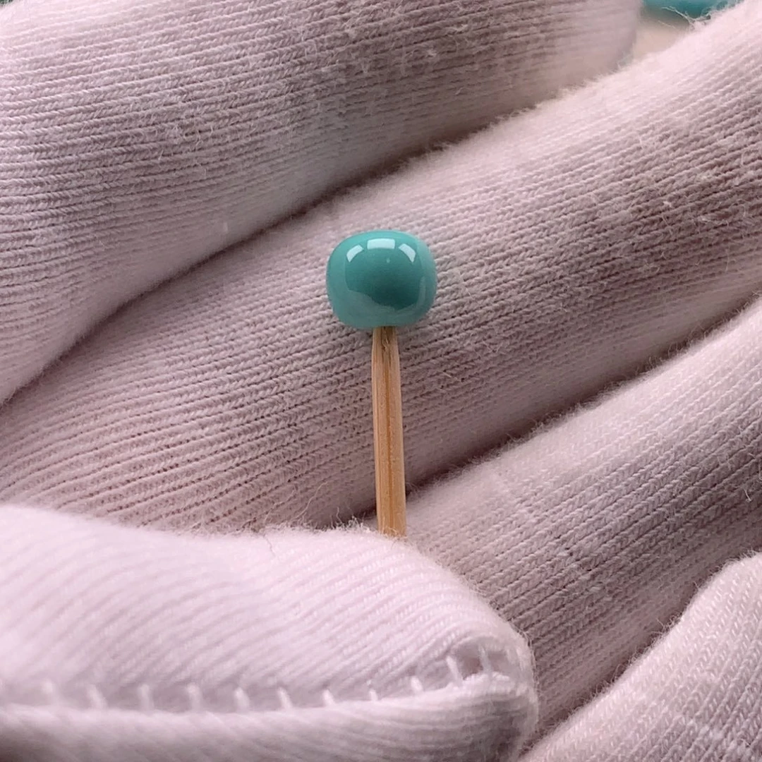 嗯***丶绿松石未镶嵌颈饰