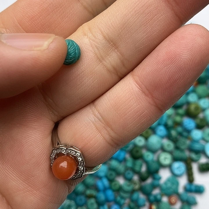 南红玛瑙未镶嵌珠宝奇石