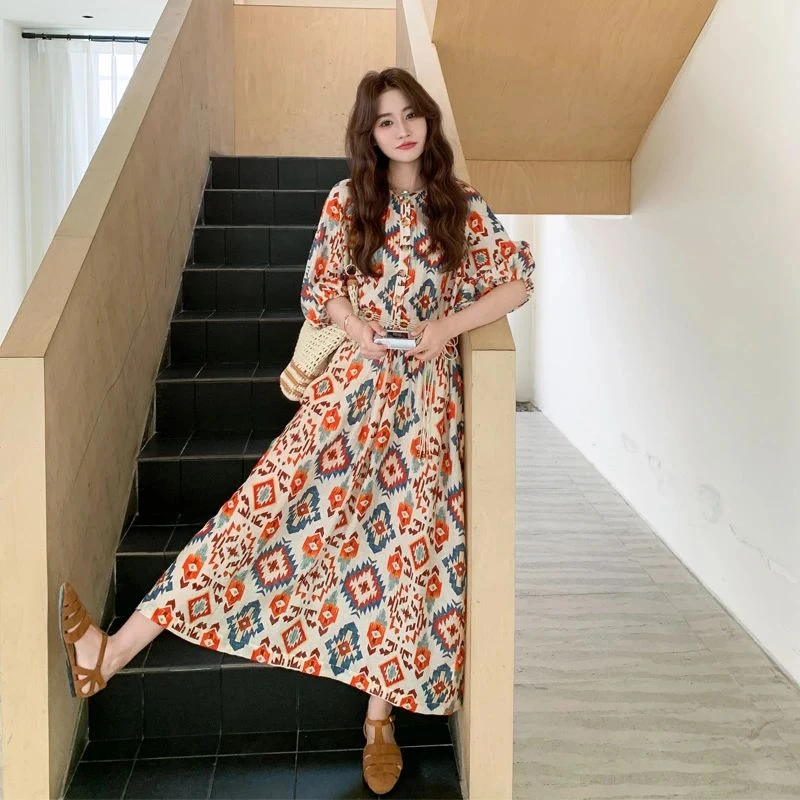 波西米亚民族风印花连衣裙2025女夏新款海边度假风复古气质沙滩裙