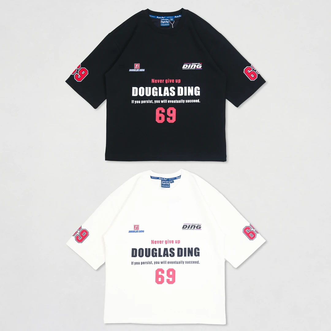 【道格拉斯】黑白兩色道格拉斯印花阔版宽松圆领中袖T恤DD908