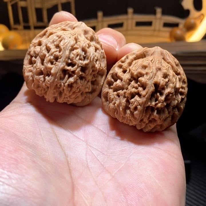 文玩核桃把件40拧花福利