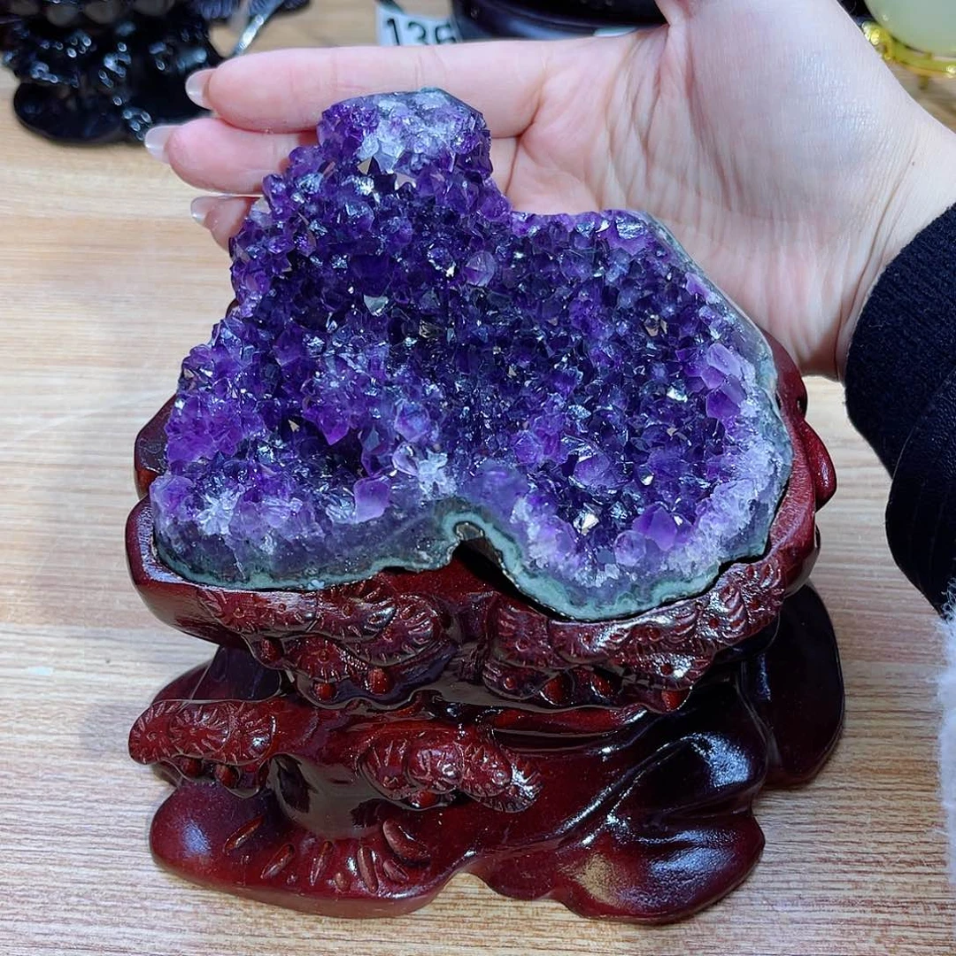 紫晶未镶嵌大型摆件（非配饰）