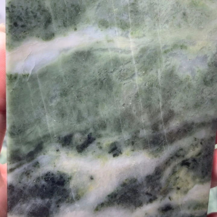 指***兵独山玉未镶嵌颈饰