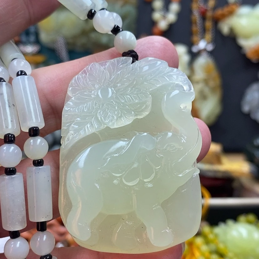 【闪购商品】蛇纹石玉吊坠未镶嵌