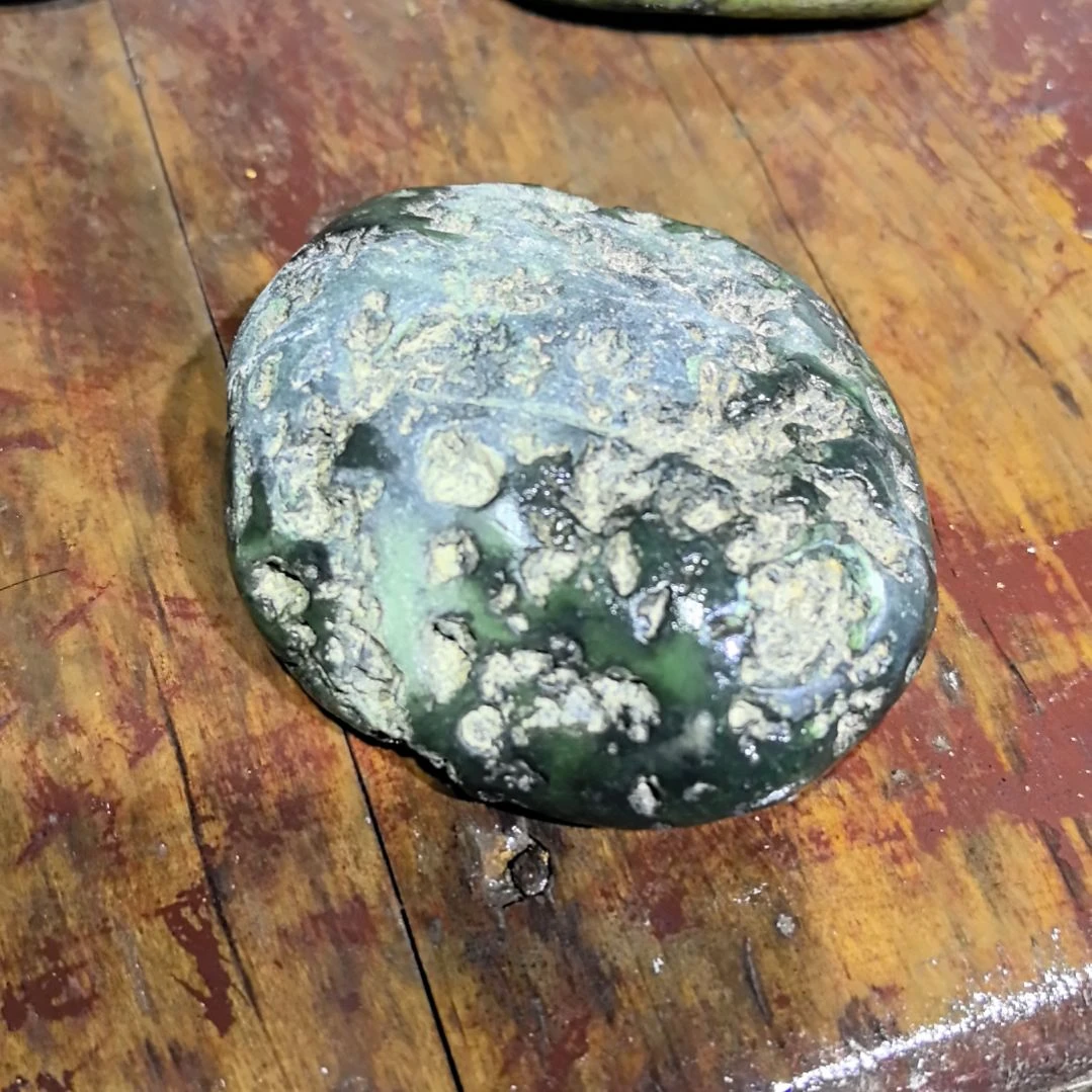 麦***1藏玉药王石原石一个