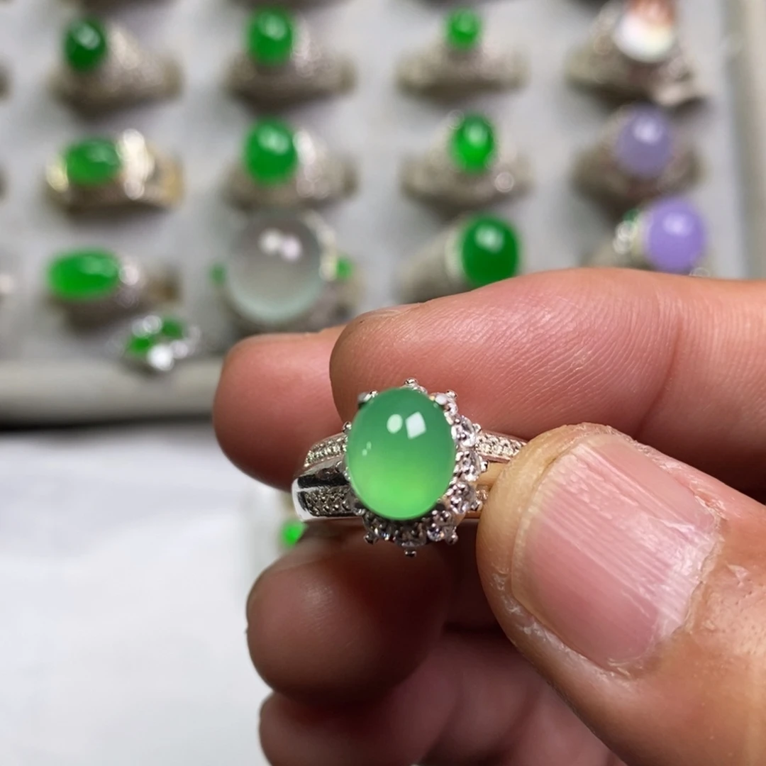 翡翠未镶嵌戒指戒指