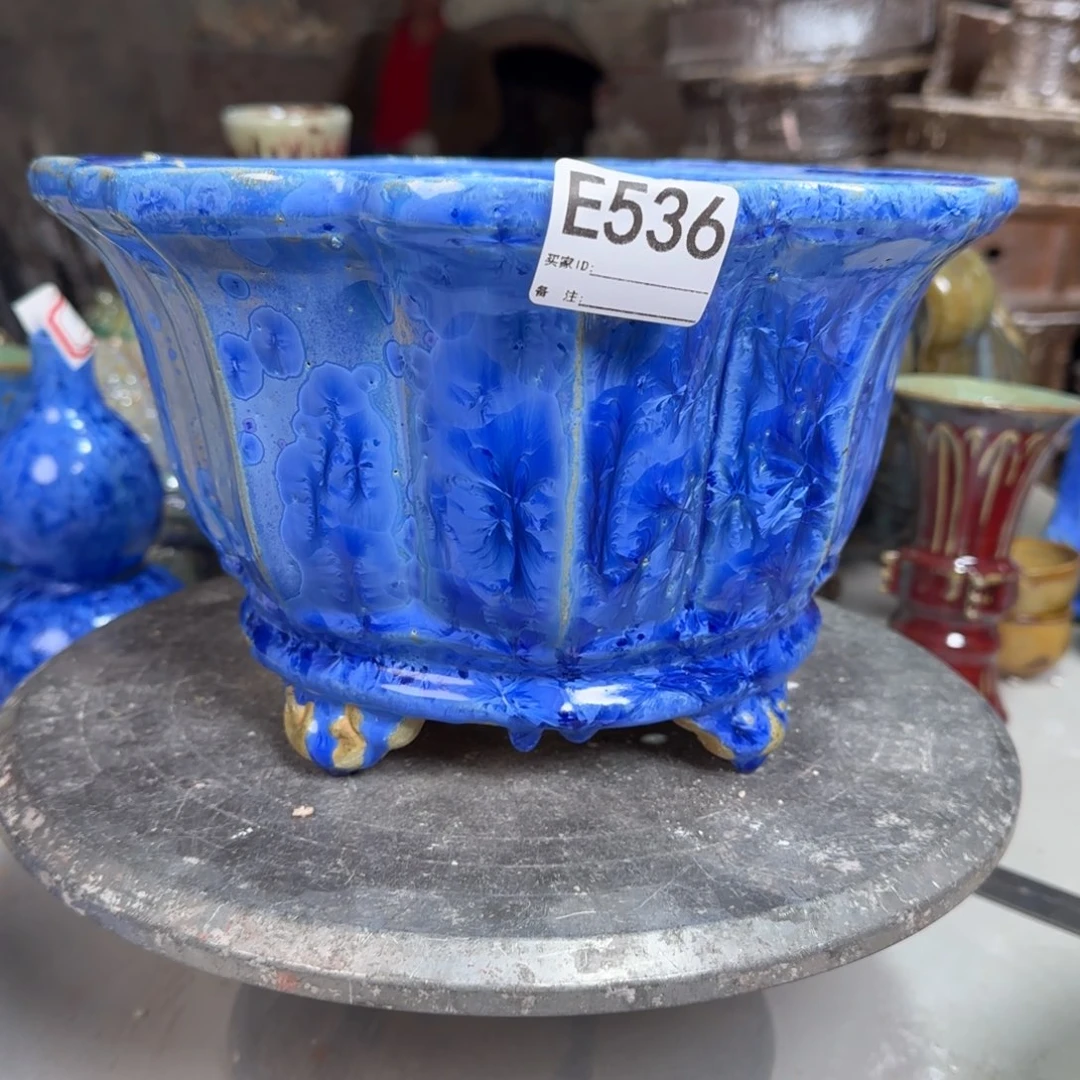 子***蘇花盆紫砂536 。