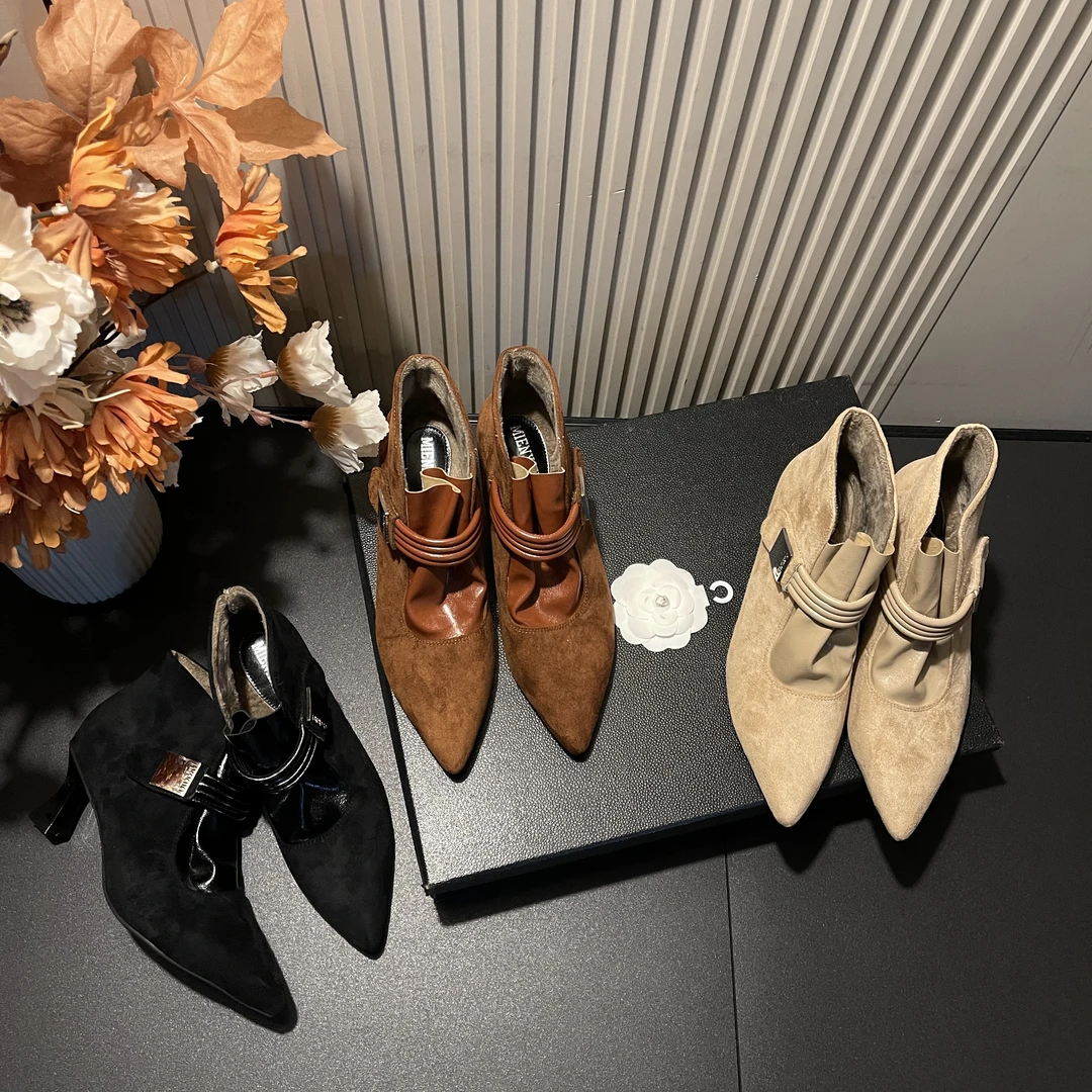 【现现】秋冬季新款魔术贴精致高级秀气款百搭加绒尖头深口高跟鞋