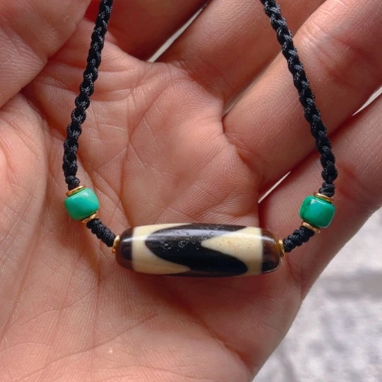 玛瑙/玉髓（覆膜）颈饰未镶嵌多样性发货