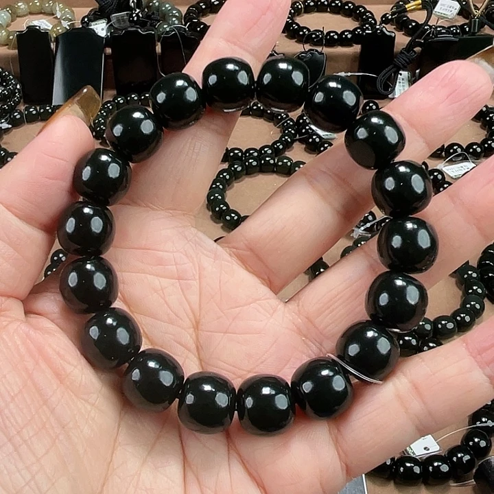 丁***森和田玉未镶嵌手链12.7