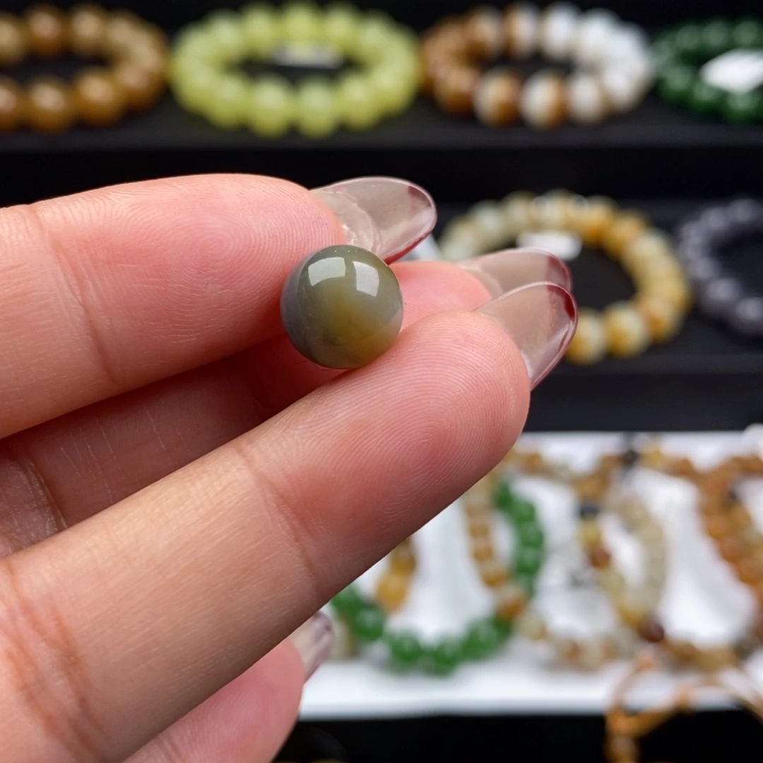 和田玉未镶嵌颈饰卡10