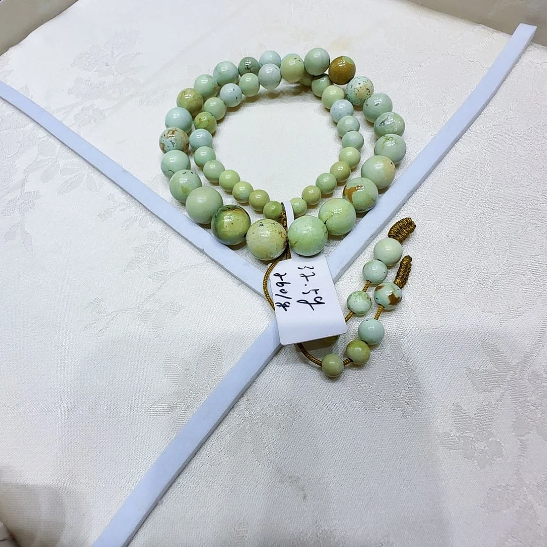 未镶嵌绿松石原矿绿松石