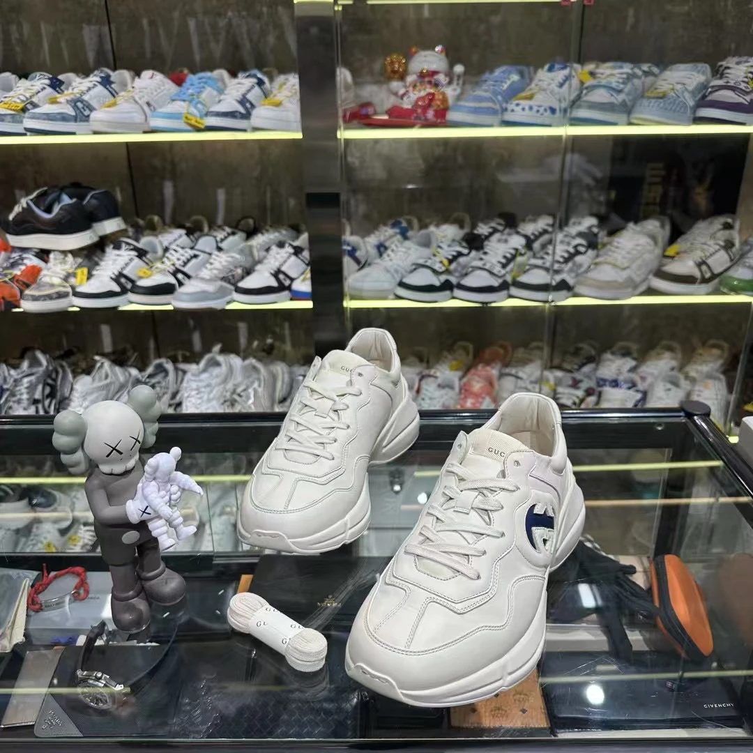 99新 GUCCI/古驰 gucci老爹鞋白蝙蝠/44码/原盒