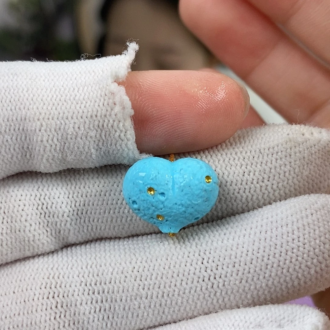 绿松石未镶嵌珠宝奇石