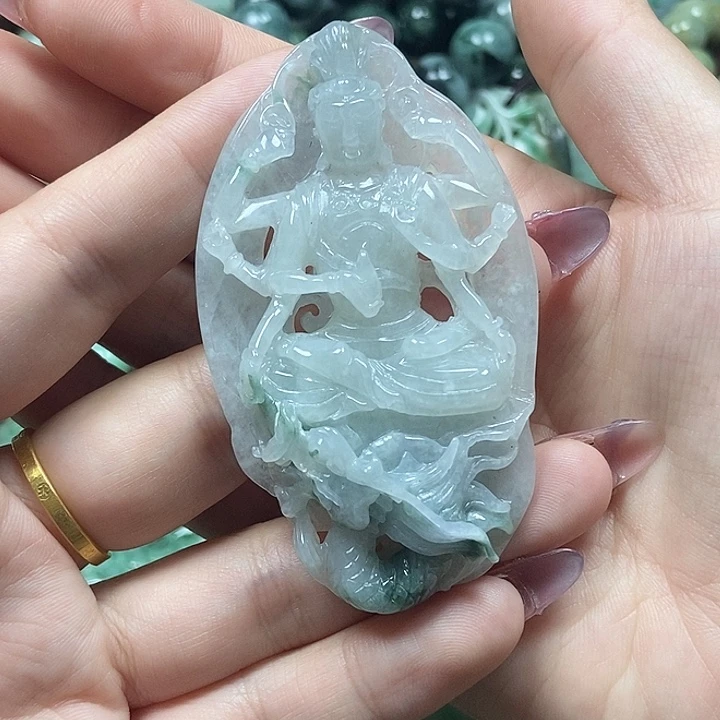 翡翠未镶嵌颈饰0000000000