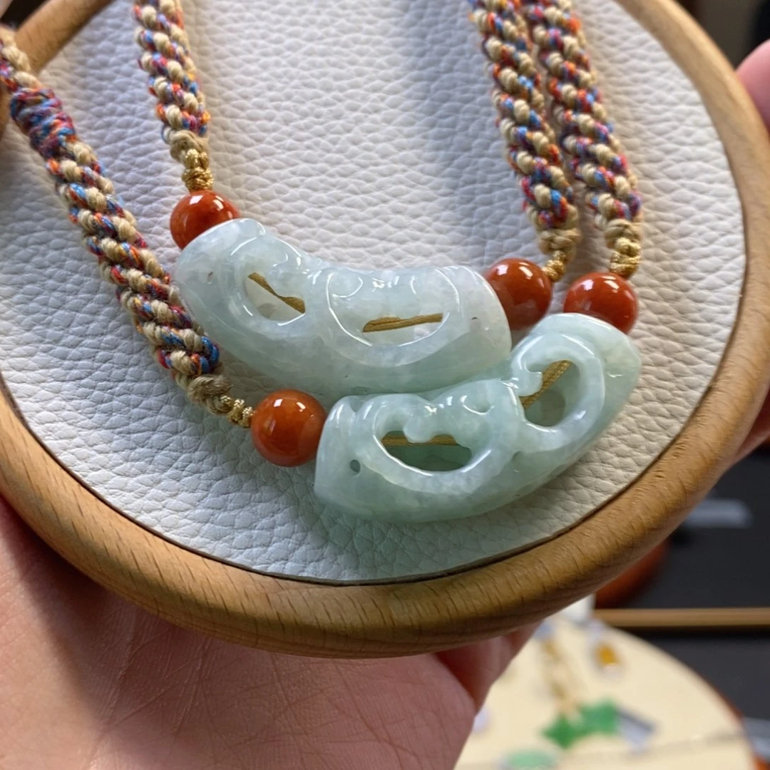 翡翠未镶嵌颈饰10574多样性发其一