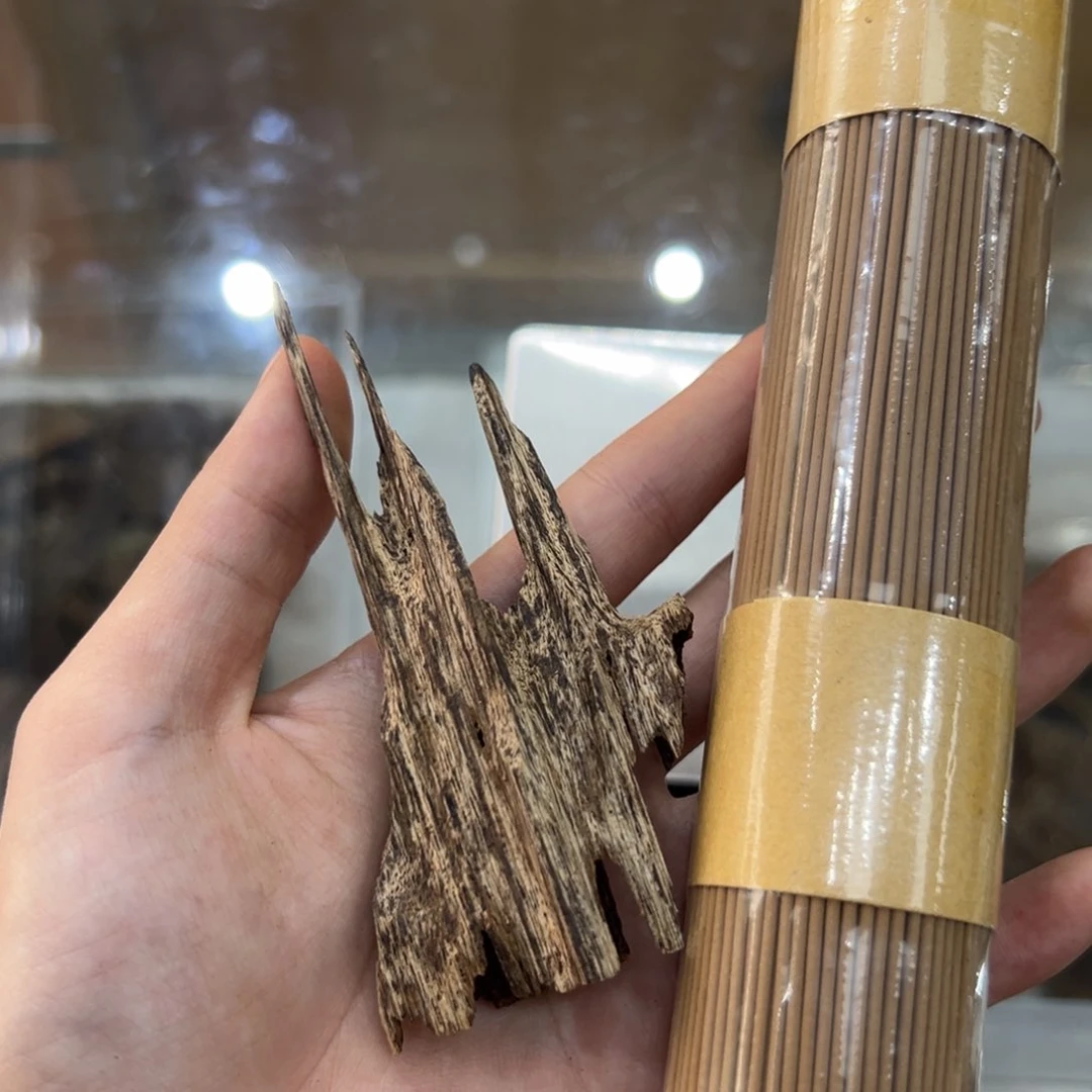 海南尖峰岭糖结老吊口香4.2克