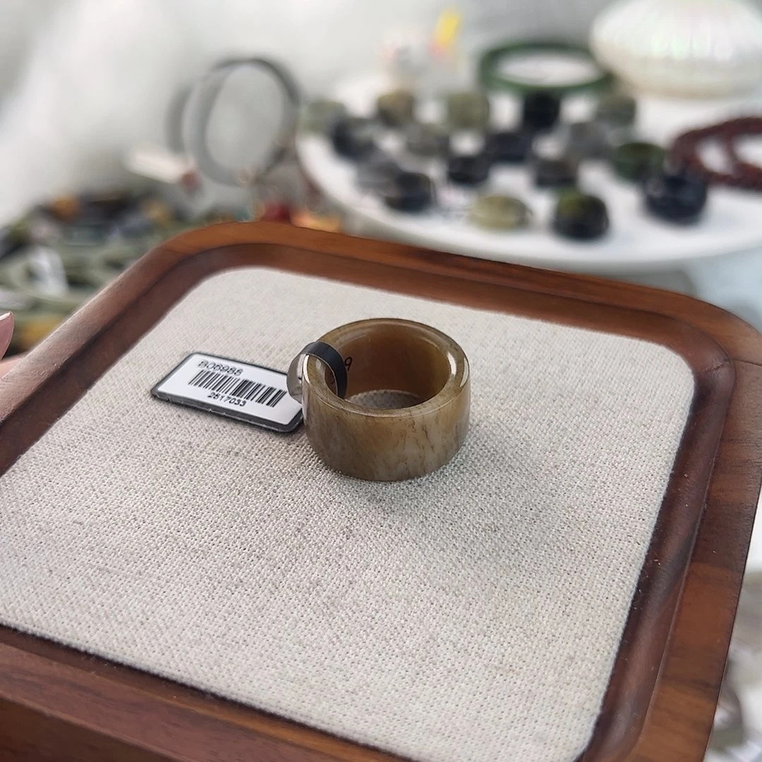 和田玉未镶嵌戒指N51牛扎糖圆切直径17.2不退换