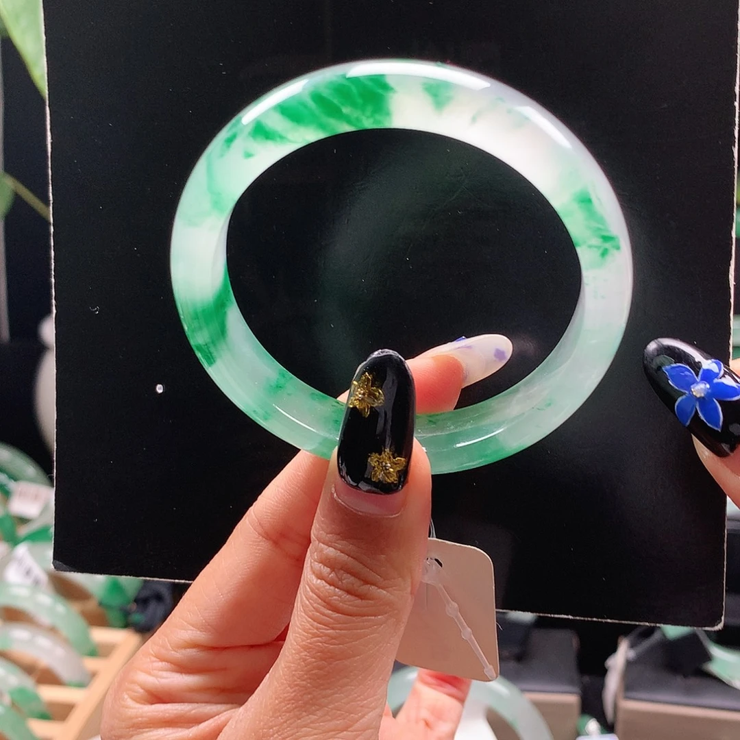 石英质玉未镶嵌手镯52