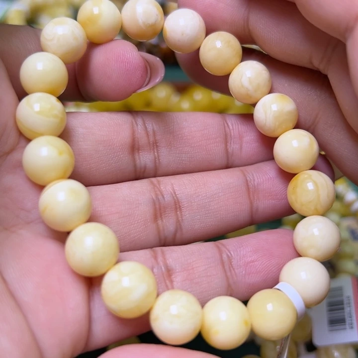 蜜蜡未镶嵌珠宝奇石