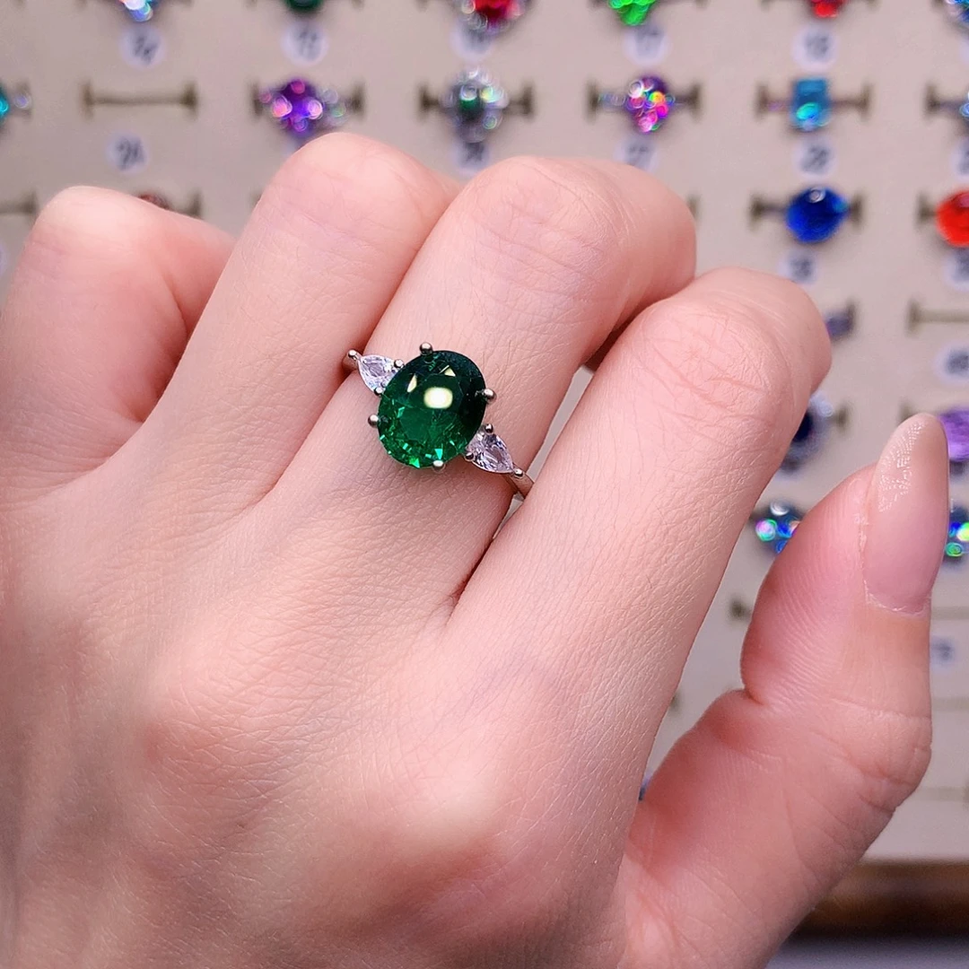 银S925镶嵌祖母绿戒指