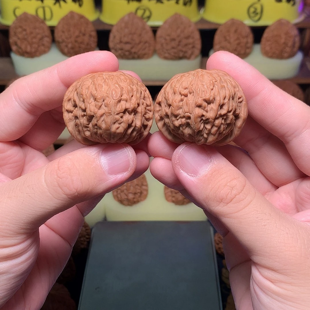 文玩核桃吊坠40黑金刚圆梦全品