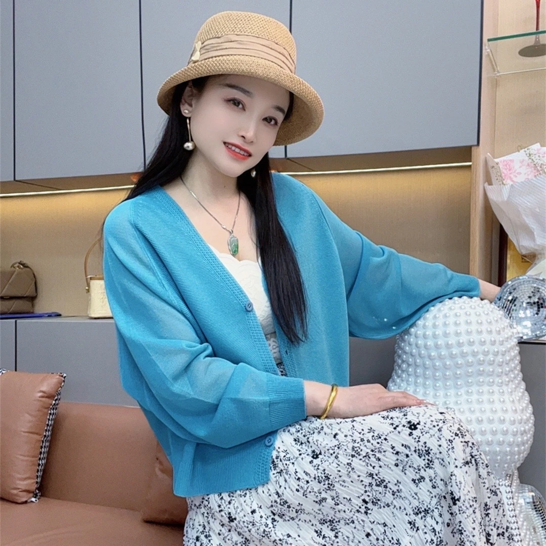 2025夏季新款镂空冰丝开衫女外套针织空调衫短款长袖薄款防晒衣服