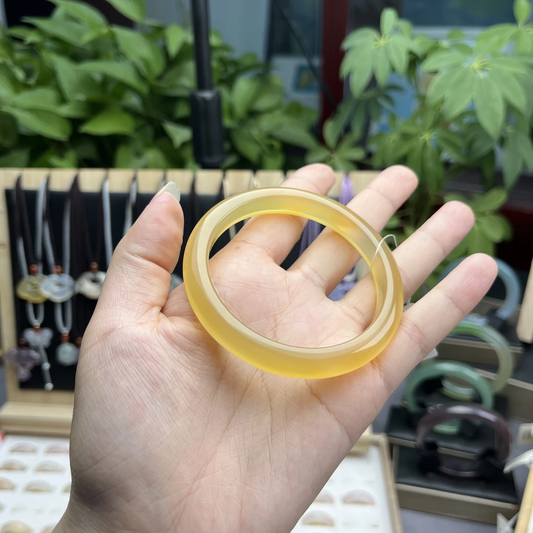 纯天然马料香槟金冰黄色柠檬黄玛瑙玉髓手镯正圈57+