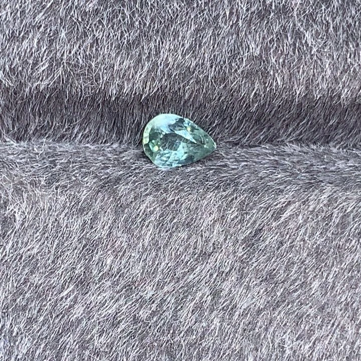 蓝宝石裸石未镶嵌0.35克拉