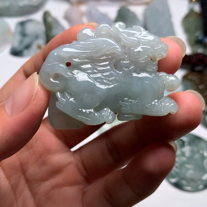翡翠未镶嵌颈饰貔貅20