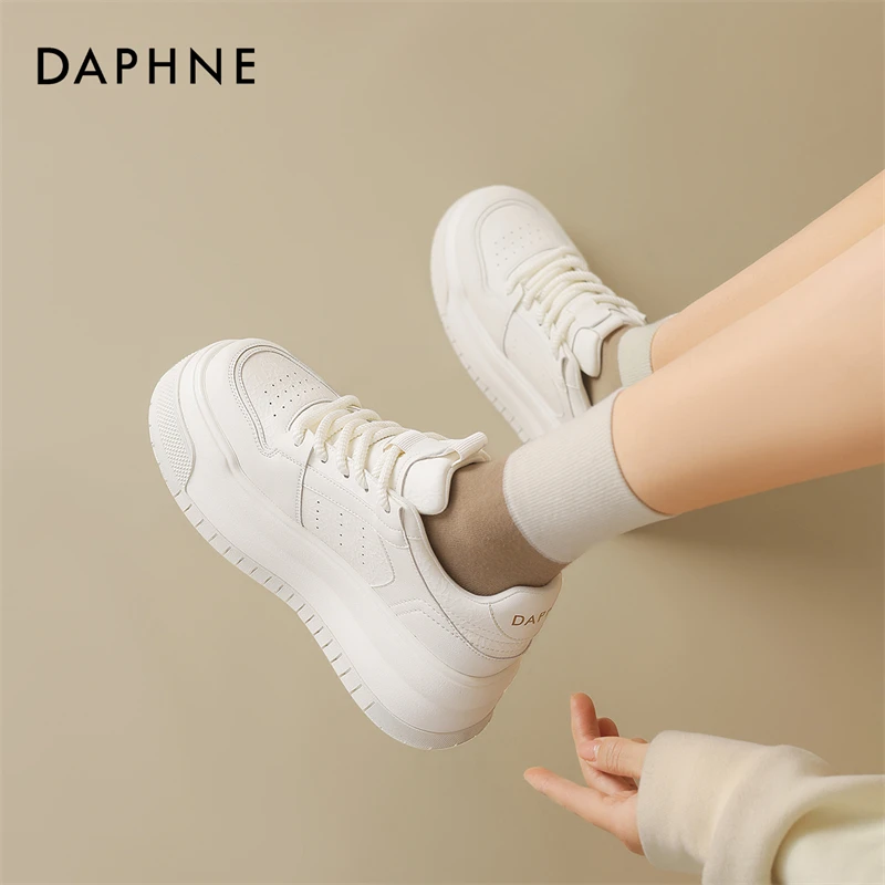 达芙妮2025新款小个子厚底小白鞋显瘦休闲系带板鞋时尚百搭单鞋