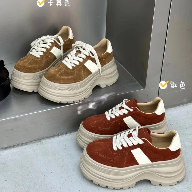 b5828新款厚底时尚女休闲德训磨砂气质百搭休闲松糕鞋女2025