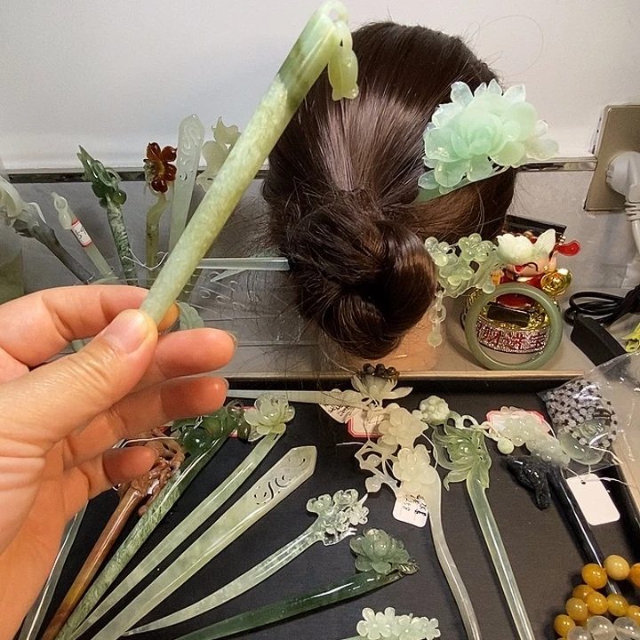 岫玉未镶嵌发饰铃兰