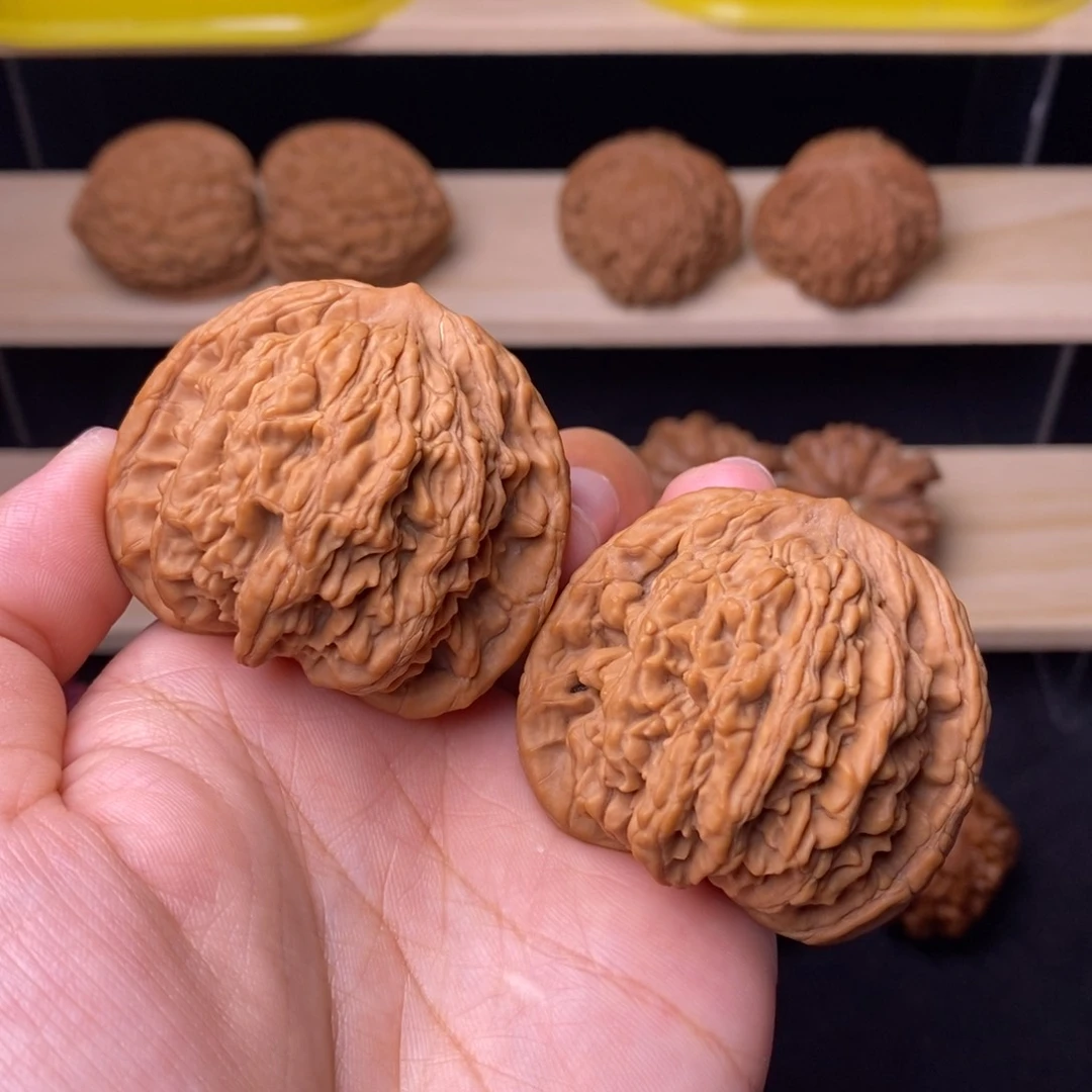 文玩核桃把件45.5狮虎兽