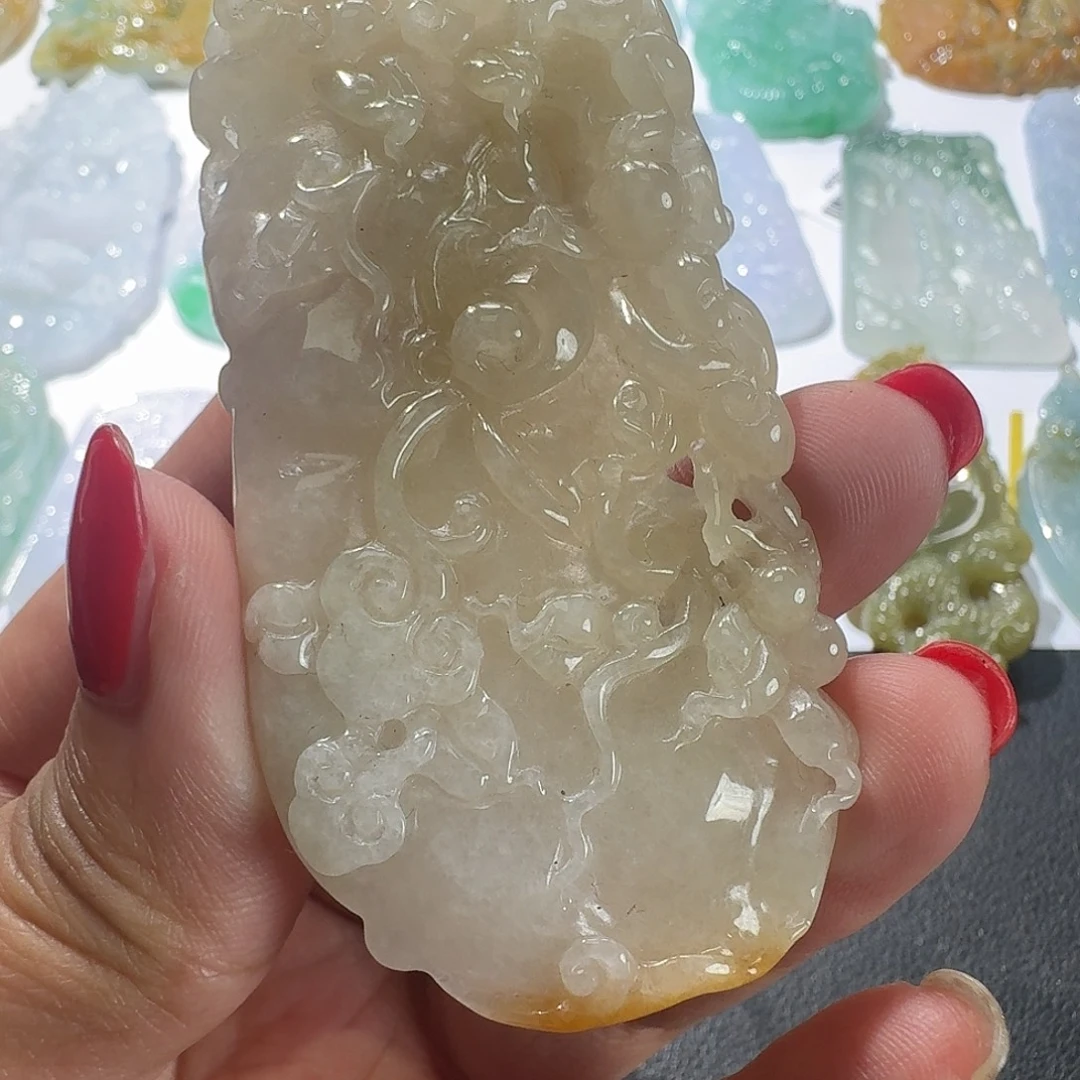 翡翠未镶嵌颈饰吊坠