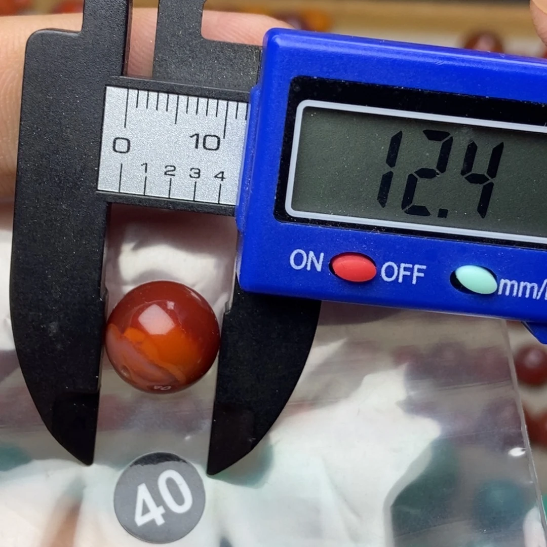 南红玛瑙未镶嵌南红玛瑙有瑕疵