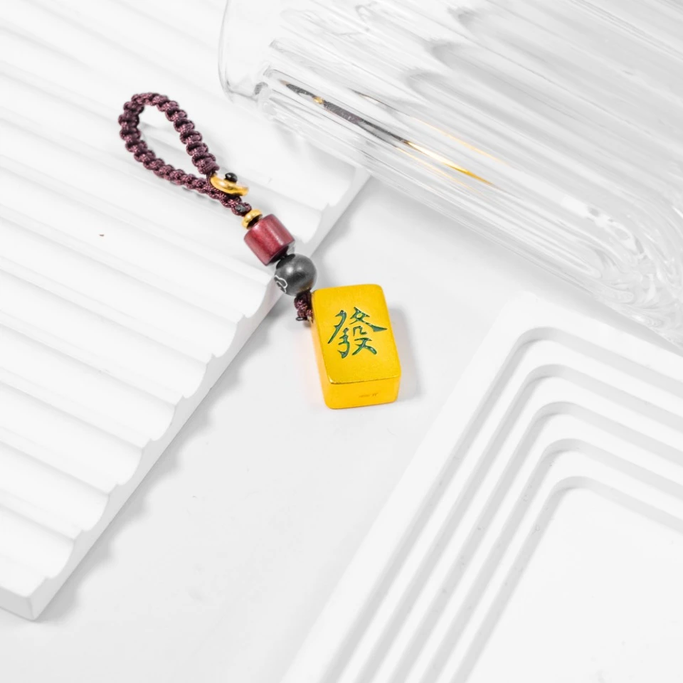 吊坠足银 时尚经典 发字麻将吊坠 精致