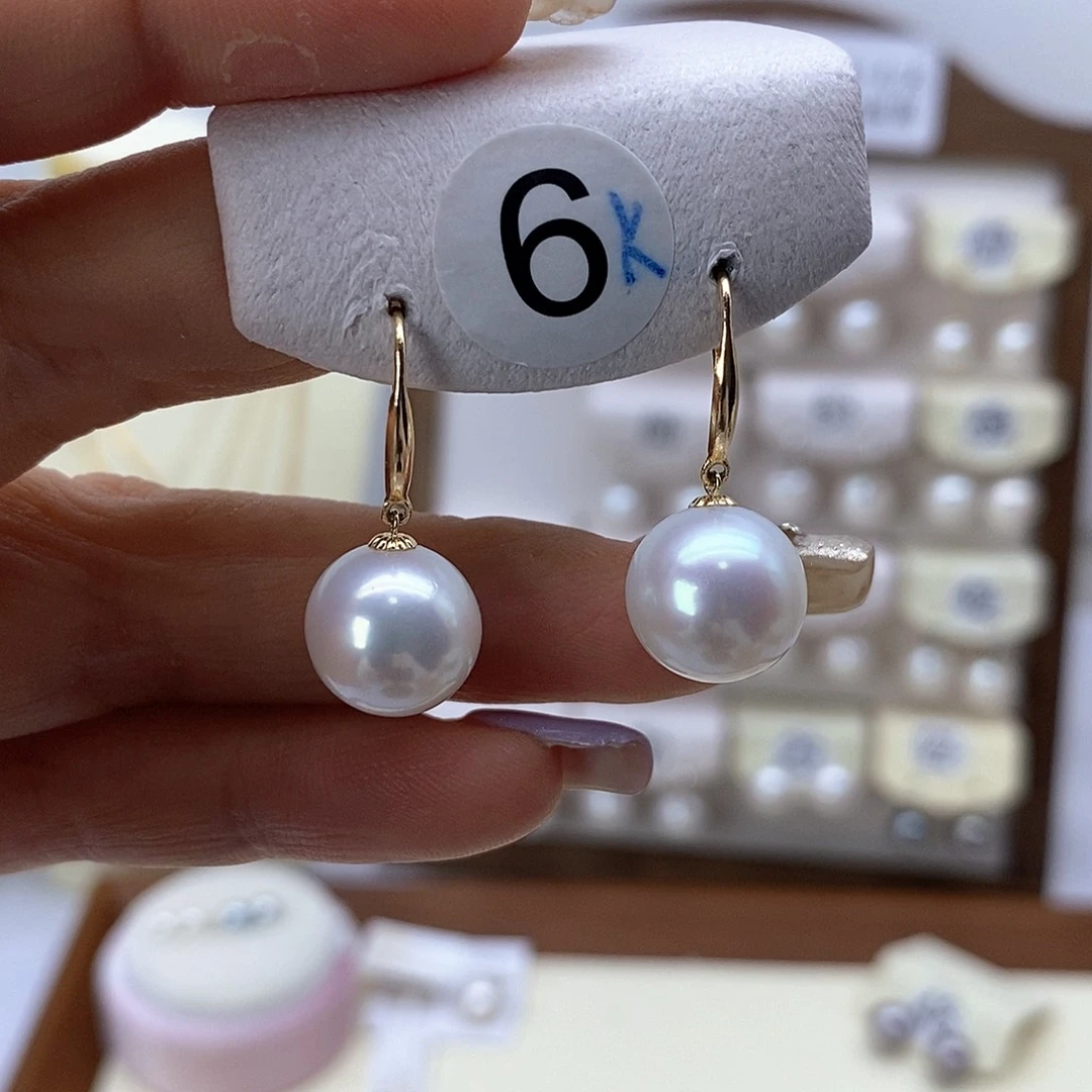 18K金镶嵌淡水珍珠耳饰